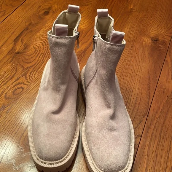 Sam Edelman Kid’s Laguna Chelsea Boot in light lilac size 4 NWOT - Picture 5 of 8